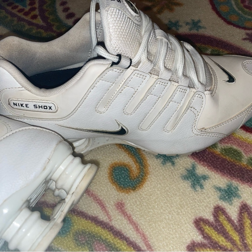 Shoes - Picture 4 of 16